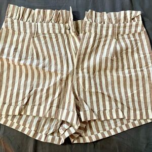 Paper bag waist shorts- Size L